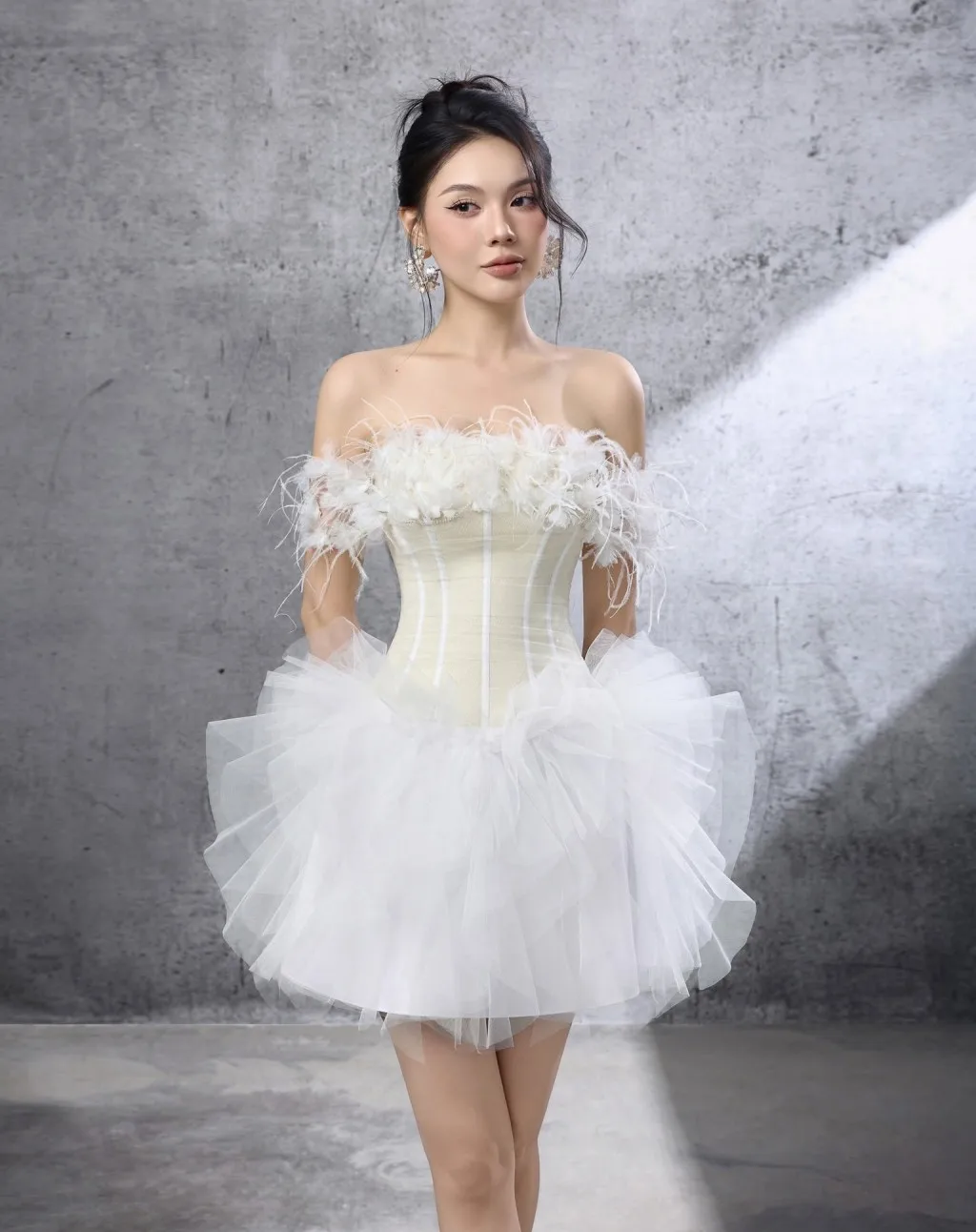 فستان زفاف باروكي فاخر مع دانتيل مصنوع يدويًا وتفاصيل ريش، فستان سهرة وكوكتيل عتيق قابل للتخصيص، صدرية صيفية #3