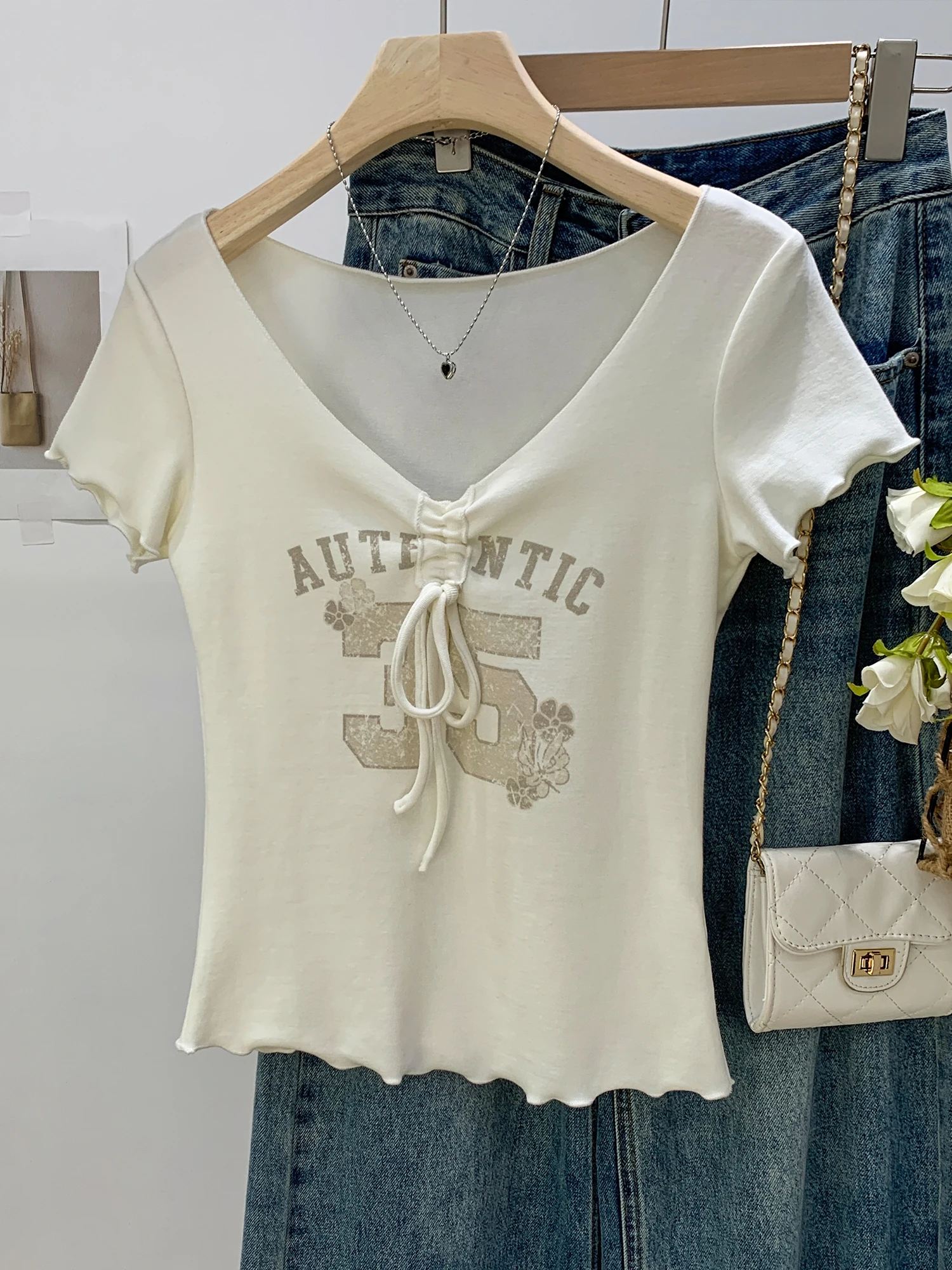 

Уникальная футболка с принтом узлов ort Sve, женская летняя новинка Sle Hot Girl, топ с завязками из дерева и ушками