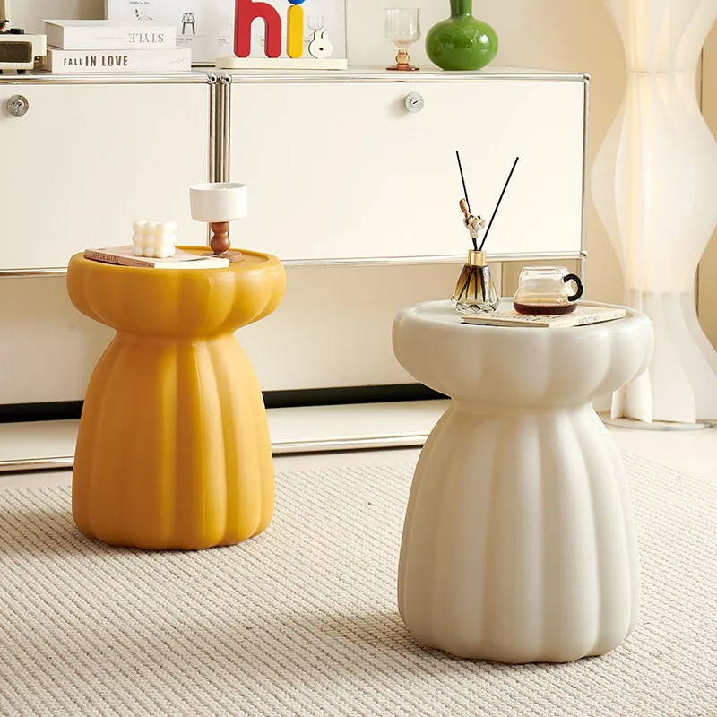 

Light luxury high-end creative bedside table shelf creative table living room mobile minimalist coffee table