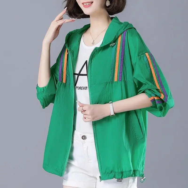 2026 Women's Lightweight Sun Protection Jacket  Hooded Loose Fit Casual Summer Outerwear Breathable 3/4 Sleeve Striped Sun Shirt