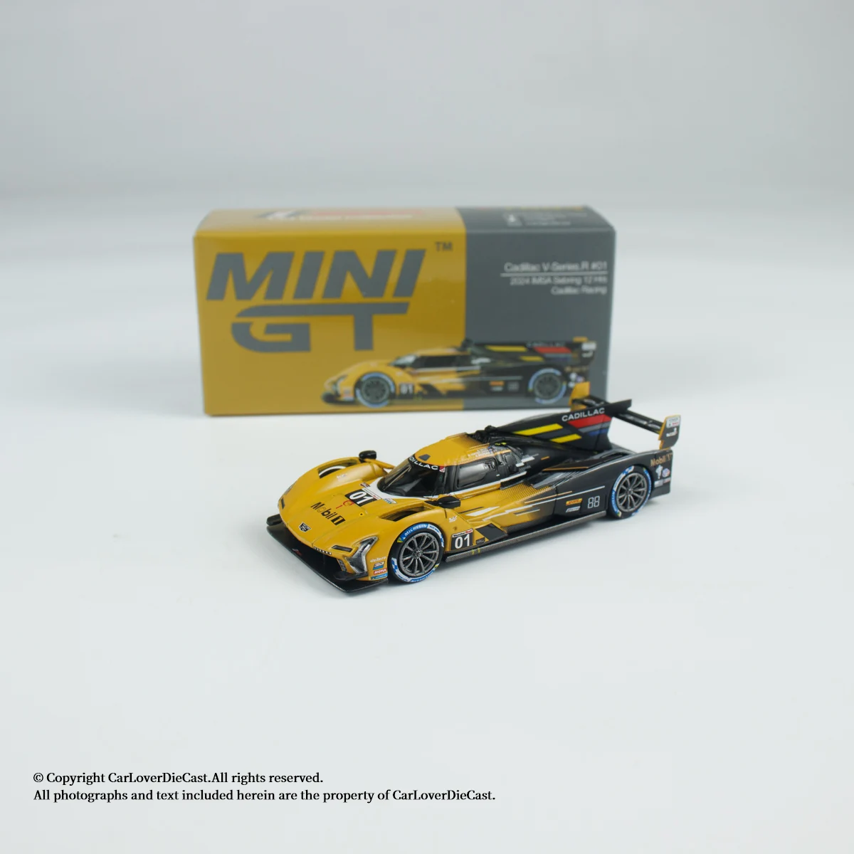 MINIGT 1/64 Cadillac V-Serie.R # 01 Cadillac Racing 2024 MGT 01004-CH Legering Speelgoed Motorvoertuig Diecast Metaal Model voor Kinderen