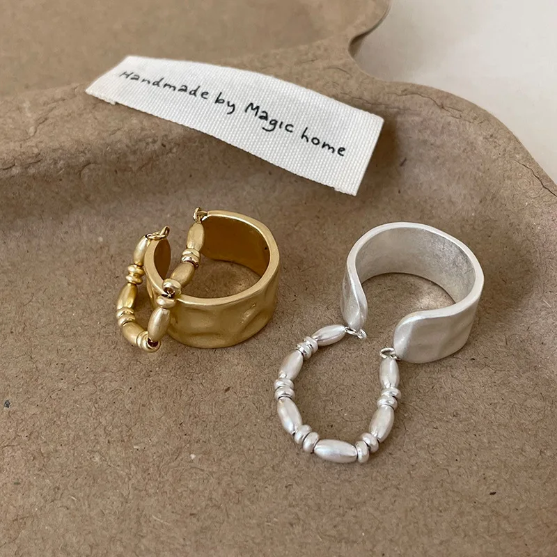 

Matte Wide Band Open Ring for Women Grain-shaped Pendant Finger Rings Niche Design Party Jewelry Accessories