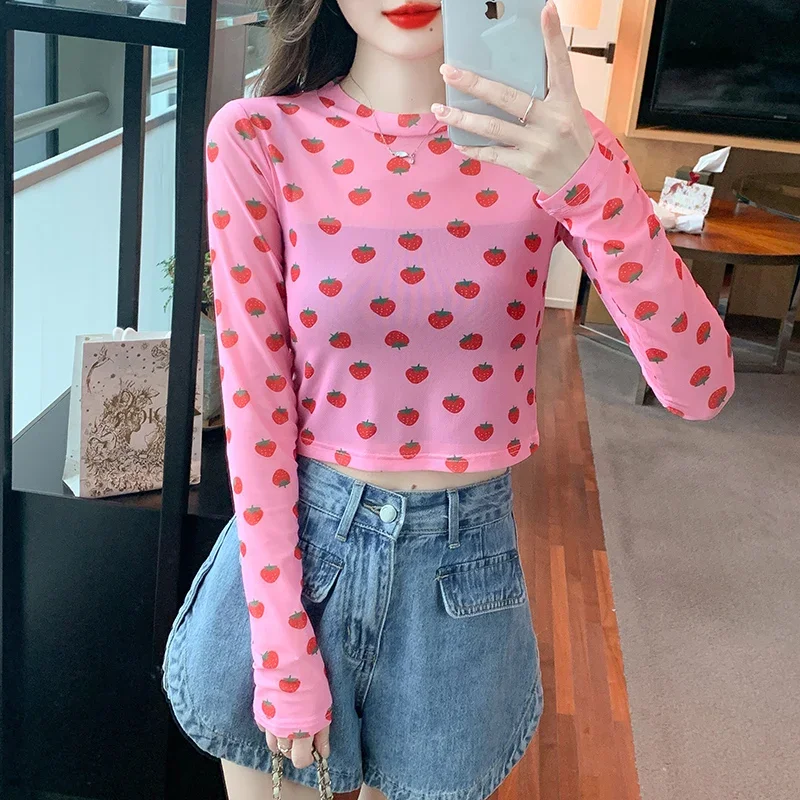 Camisetas de malla transparentes con estampado de fresa para niñas, camiseta rosa transparente de manga larga con cuello redondo, Tops cortos para mujer