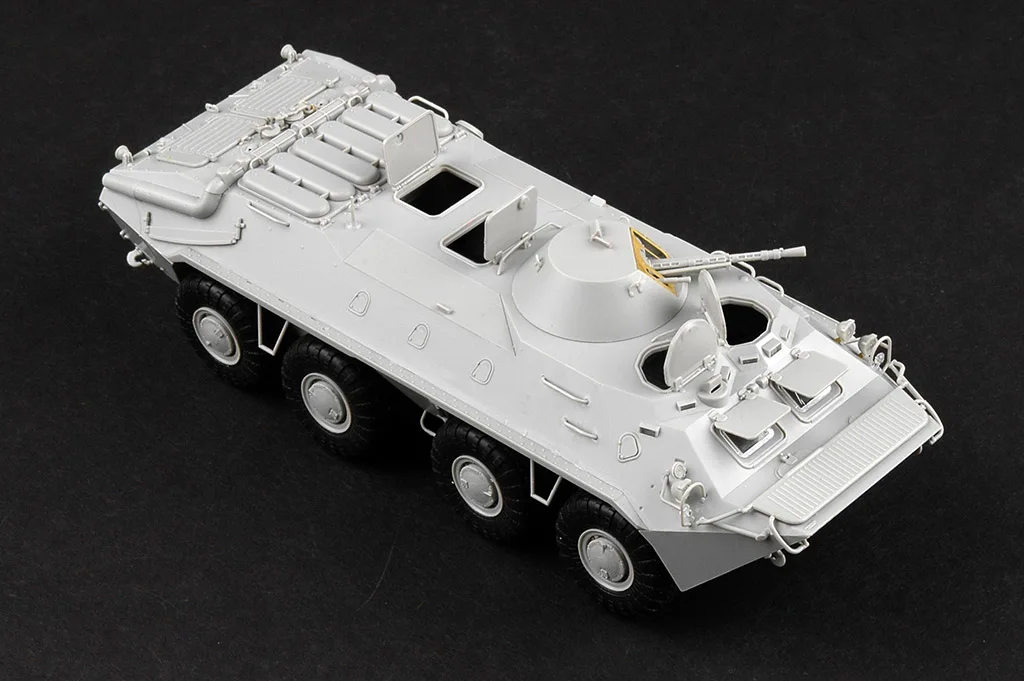 Trumpeter 01591 1/35 Russo BTR70 APC Versione tardiva Veicolo blindato Militare Da Collezione In Plastica Modello di Montaggio Giocattolo Kit di Costruzione