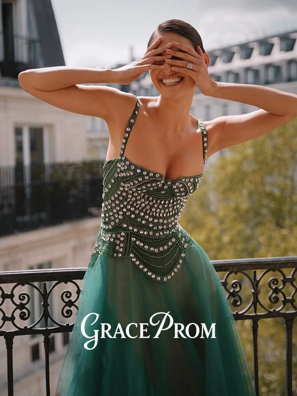 

GraceProm Sexy Spaghetti-Strap Evening Dress 2026 Pearl-Trim Carpet Gown Fashionable A-Line Floor-Length Party Gown فساتين