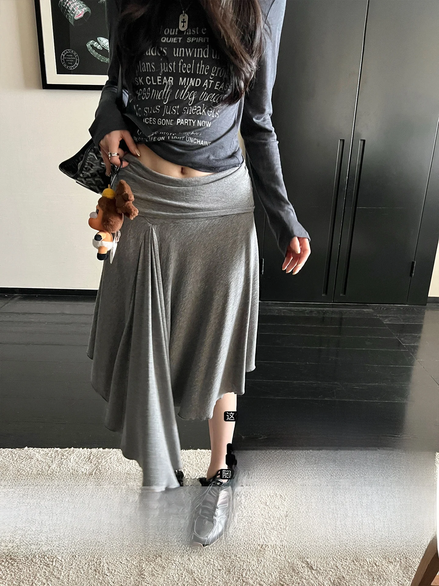 

Elegant Half-length Skirt with Large Skirt Hem Oxygenated Lyocell Fabric Asymmetrical Design High-waist A-line Cotton Blend