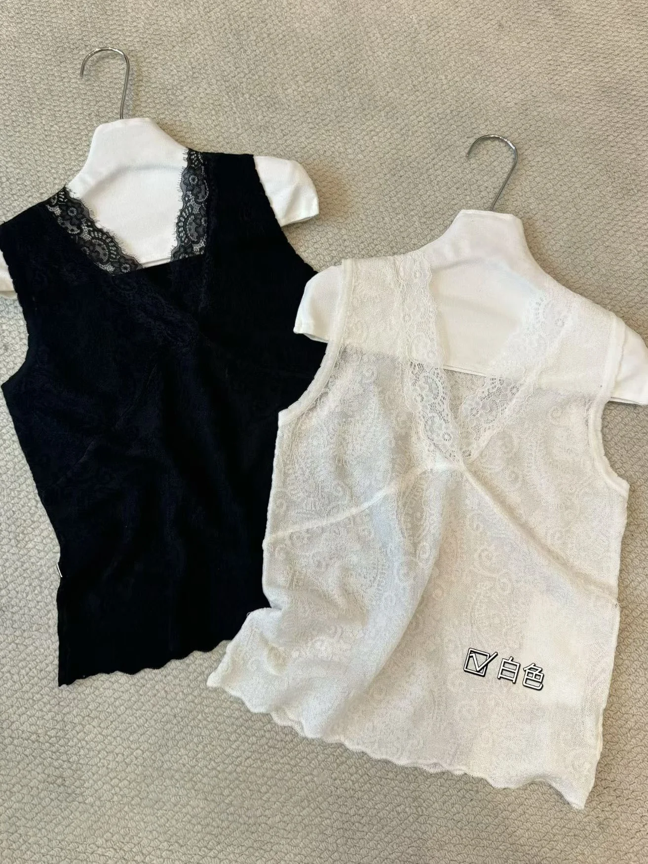 Commuting Versatile 2026 Spring Summer New Sle V-ne Lace Vest Women Ele Gentle Soft Pure Color Top