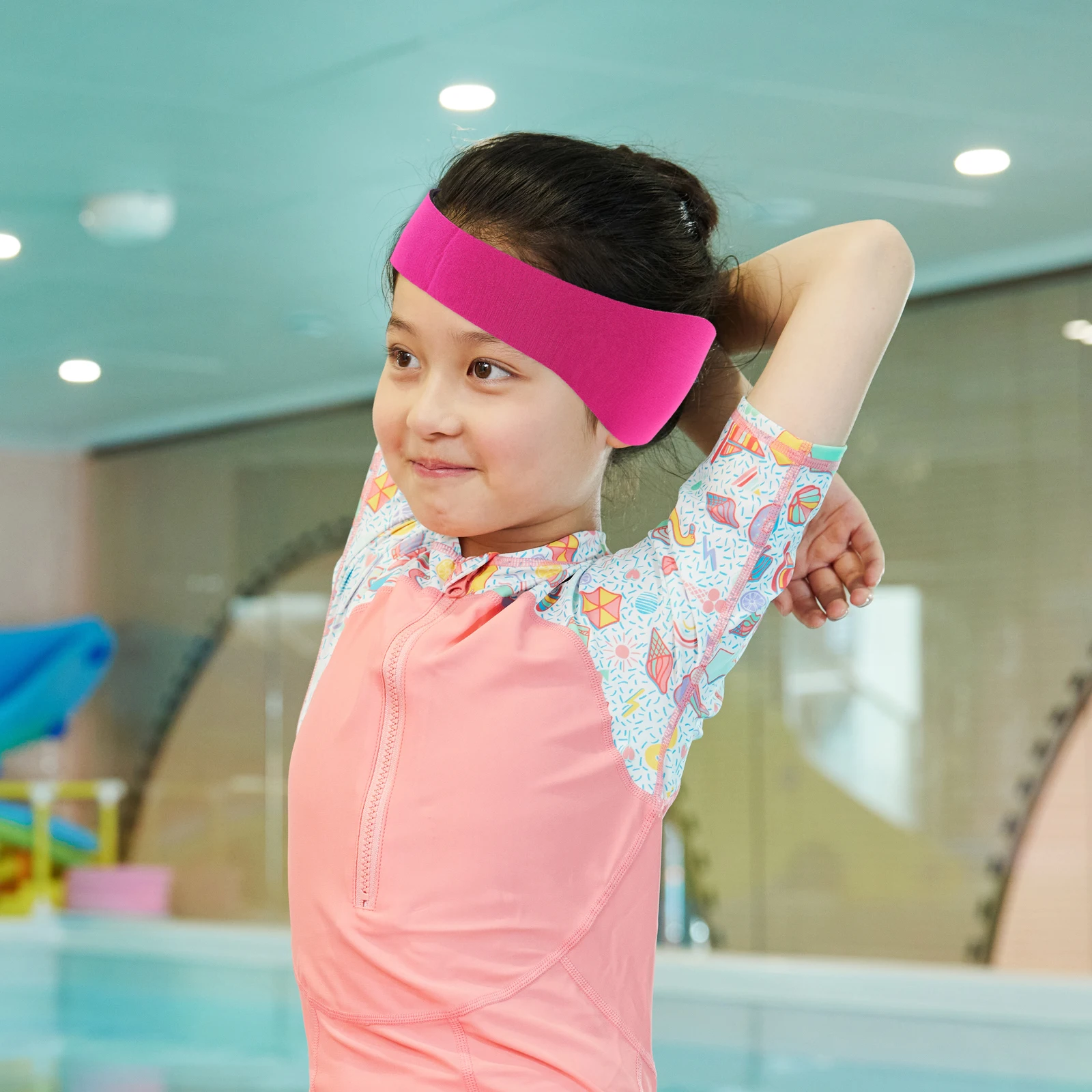 

Bathing Headband for Women Lightweight Elastic Swim Headband with Ear Cover Protection Ideal for Shower Swimming and Water