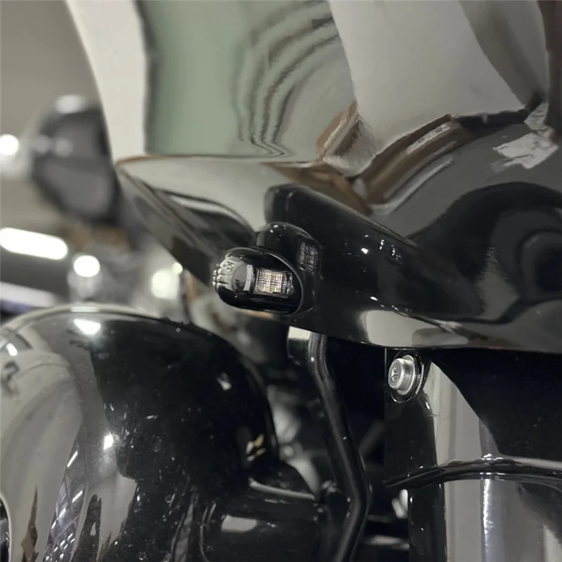 

Светодиодные передние указатели поворота для Davidson Road Glide FLTRX 2015-2023, аксессуары для мотоциклов, черные