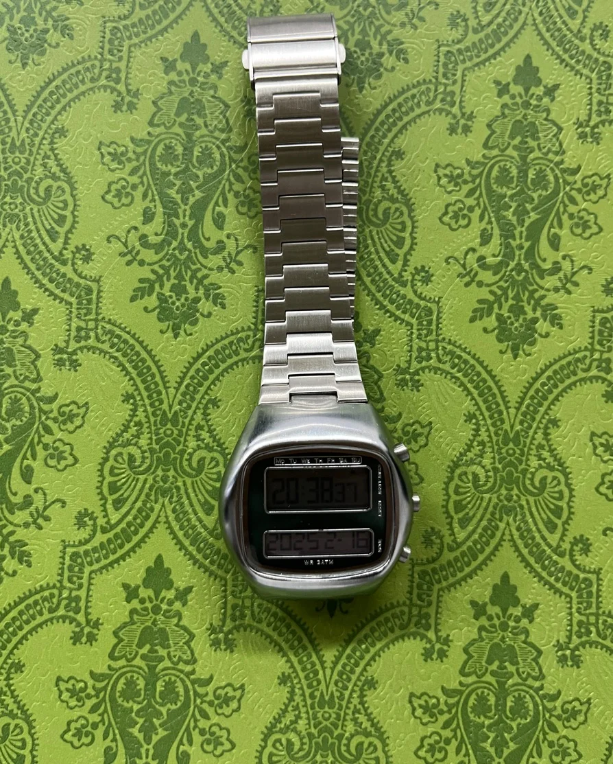 

New Electronics Sports Watches for Mens Classical Analog Digital Display Multiple Time Zone LED Waterproof Male 5 Alarm Clock