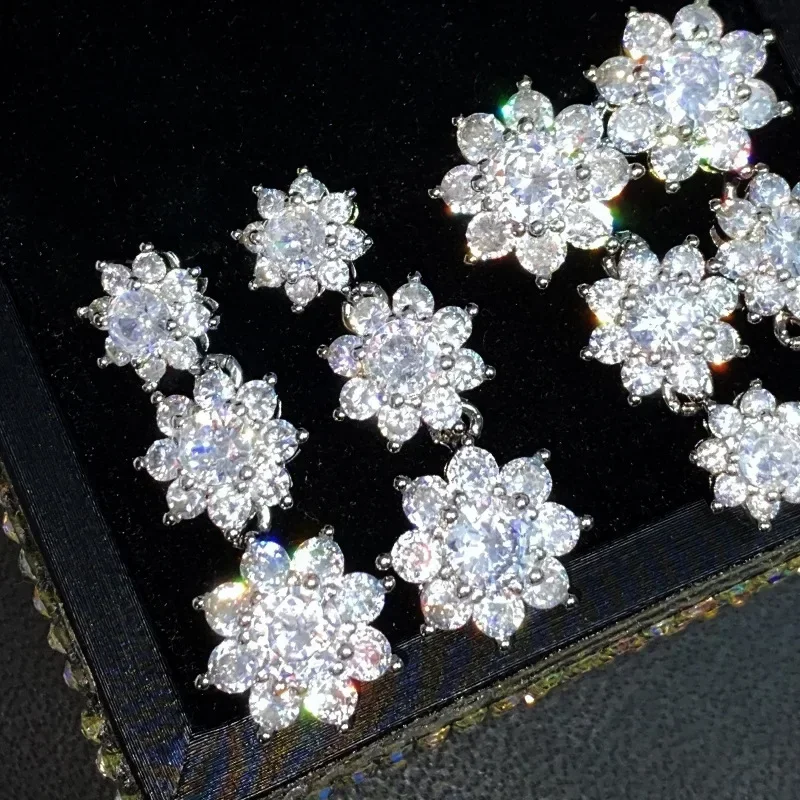 

MDLFES Mo!ssan Diamond Style Sunflower earrings female ins cold wind light luxury super fairy two-way design