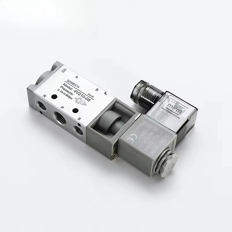 

4V210-08DC24V Прочный и надежный электромагнитный клапан Энергоэффективный электромагнитный клапан с быстрым откликом