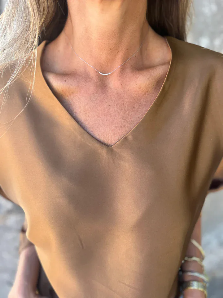 

2025 Women's Autumn and Winter New Style Solid Color V-neck Loose Long-sleeve Satin Blouse for Women