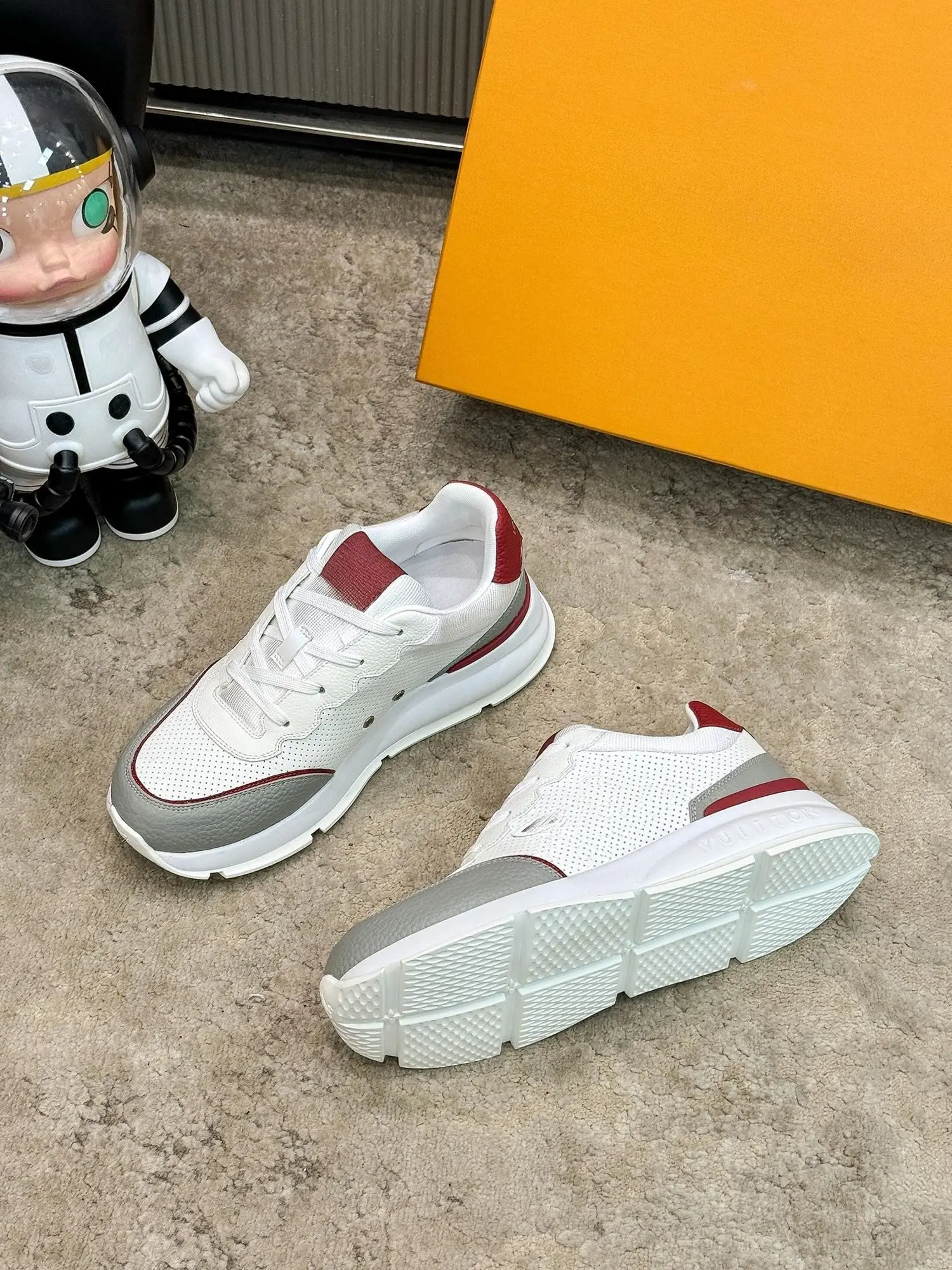 Unisex White Perforated Leather Sneakers Grey Red Patchwork Lace Up Round Toe Thick Sole Outdoor Walking Casual Shoes