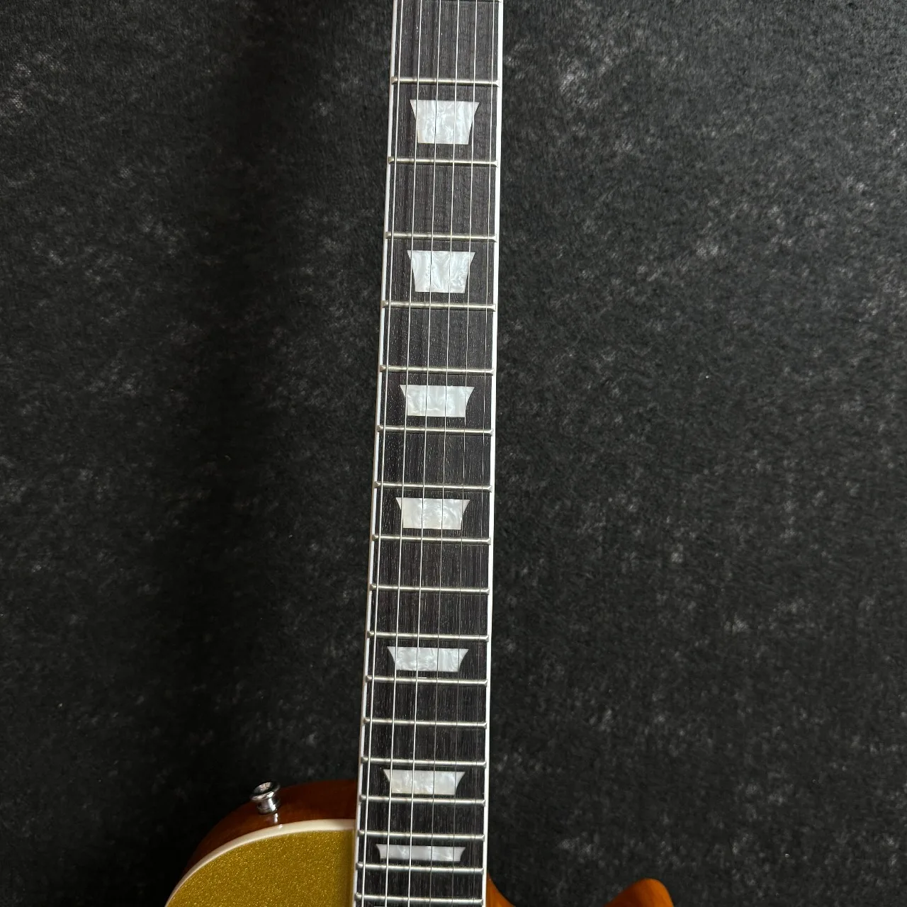 Gold Sparkle P90 Pickup Gold Tuners Mahogany Body LPGUI Electric Guitar HH Pickup Cutaway Body Rosewood Fingerboard view 2