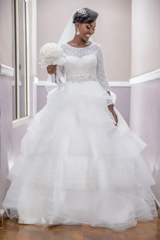 Vestidos de novia africanos de manga larga personalizados, banda con cuentas, corte en A, cuello redondo, tren de barrido, vestidos de novia Abendkleid hechos a medida