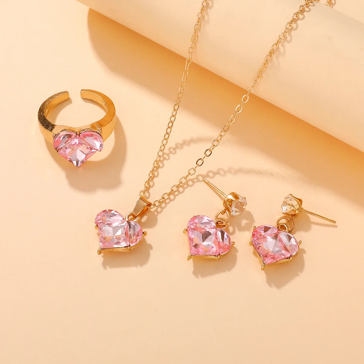 4Pcs Pink Heart Rhinestone Jewelry Set, Necklace Earrings Ring Kit for Party Dating & Gifting