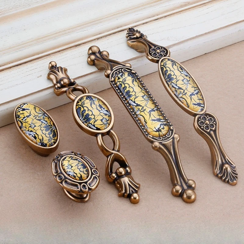 Classical Chinese-style crystal cabinet handles simple European-style light yellow coffee handle furniture hardware