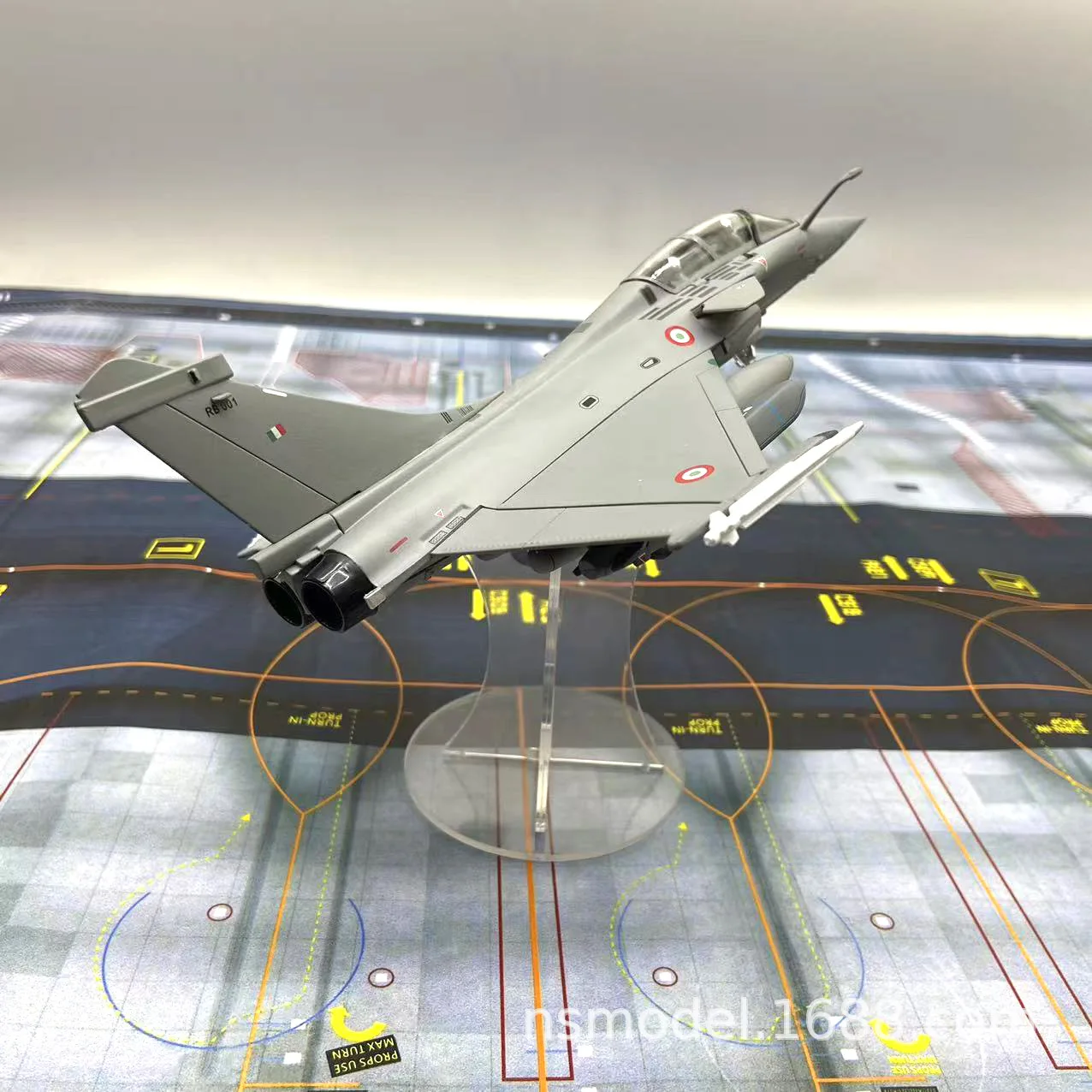 نموذج مقياس 1/72 للقوات الجوية الهندية العسكرية رافال بي مع حامل مجموعة طائرات مصنوعة من خليط معدني لعبة تزيين مع صندوق مهرجان G