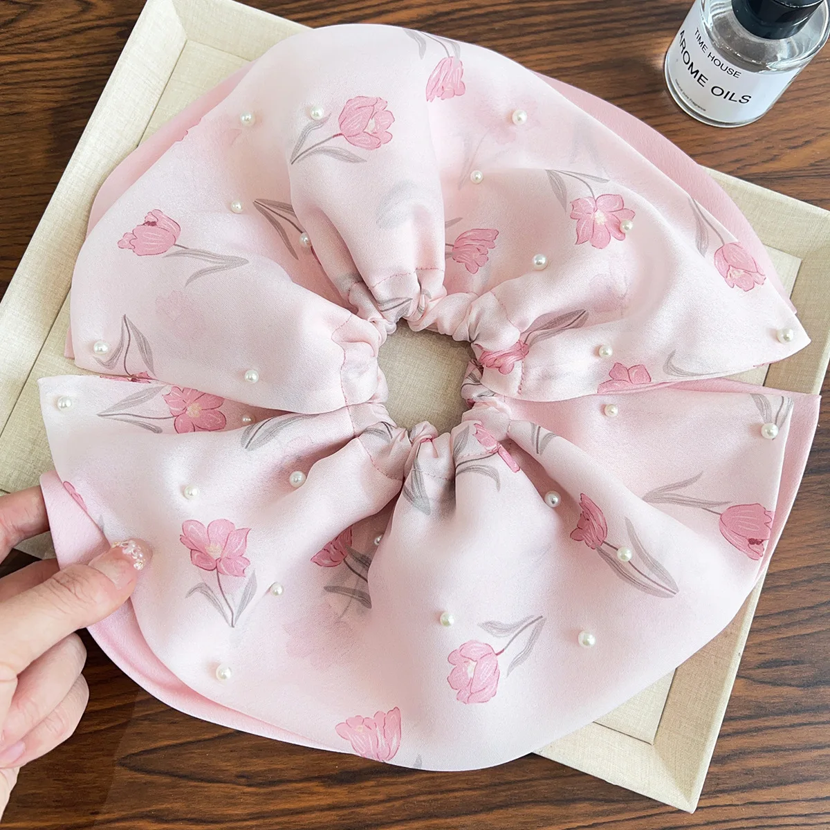 

Women Korean Gentle Wave Point Headband Hair Pearl Elegant White Multi-layered Lace Funny Fashion Forgirls Cute Hair Accessories