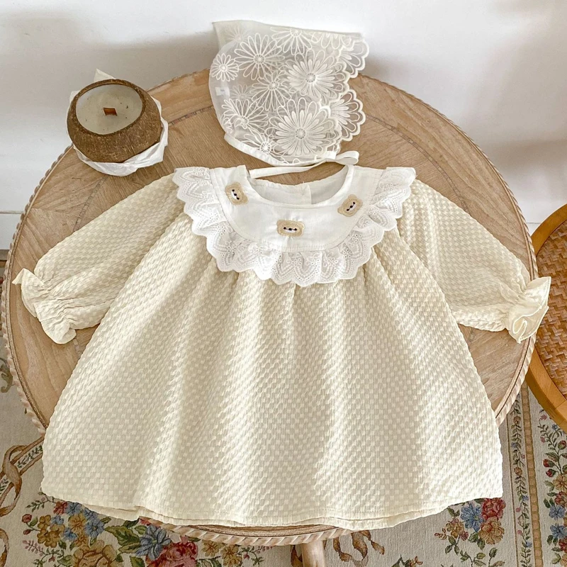 Autumn new baby clothing, 0-5-year-old female baby, simple and cute rust flower long sleeved lace round neck skirt