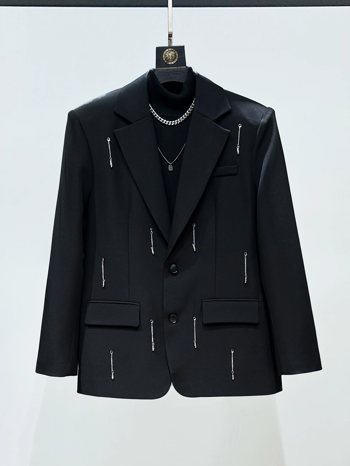 

Металлическое декорированное повседневное мужское пальто свободного кроя с цепочкой, модное, для отдыха