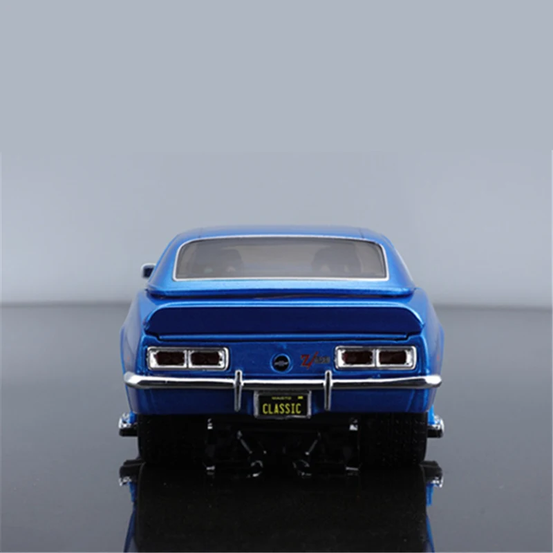 Maisto 1:24 1968 Chevrolet Camaro Z/28 Alloy Sports Car Model Diecasts Metal Racing Vehicles Car Model Simulation Kids Toys Gift