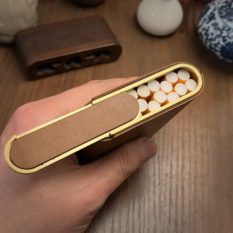 

NP06 Cowhide Brass Lid 20 Thick Cigarette Case Hand-sewn First Layer Cowhide Classic Men Anti-pressure and Moisture-proof