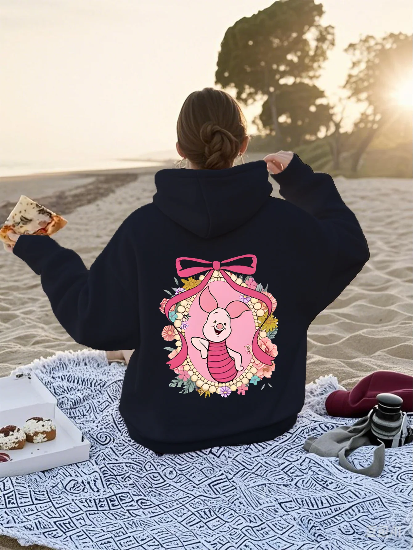 'Circle Orientation' Disney sous licence 'Winnie l'ourson, porcelet et miroir' motif imprimé double face, sweat à capuche avec cordon de serrage et fermeture éclair