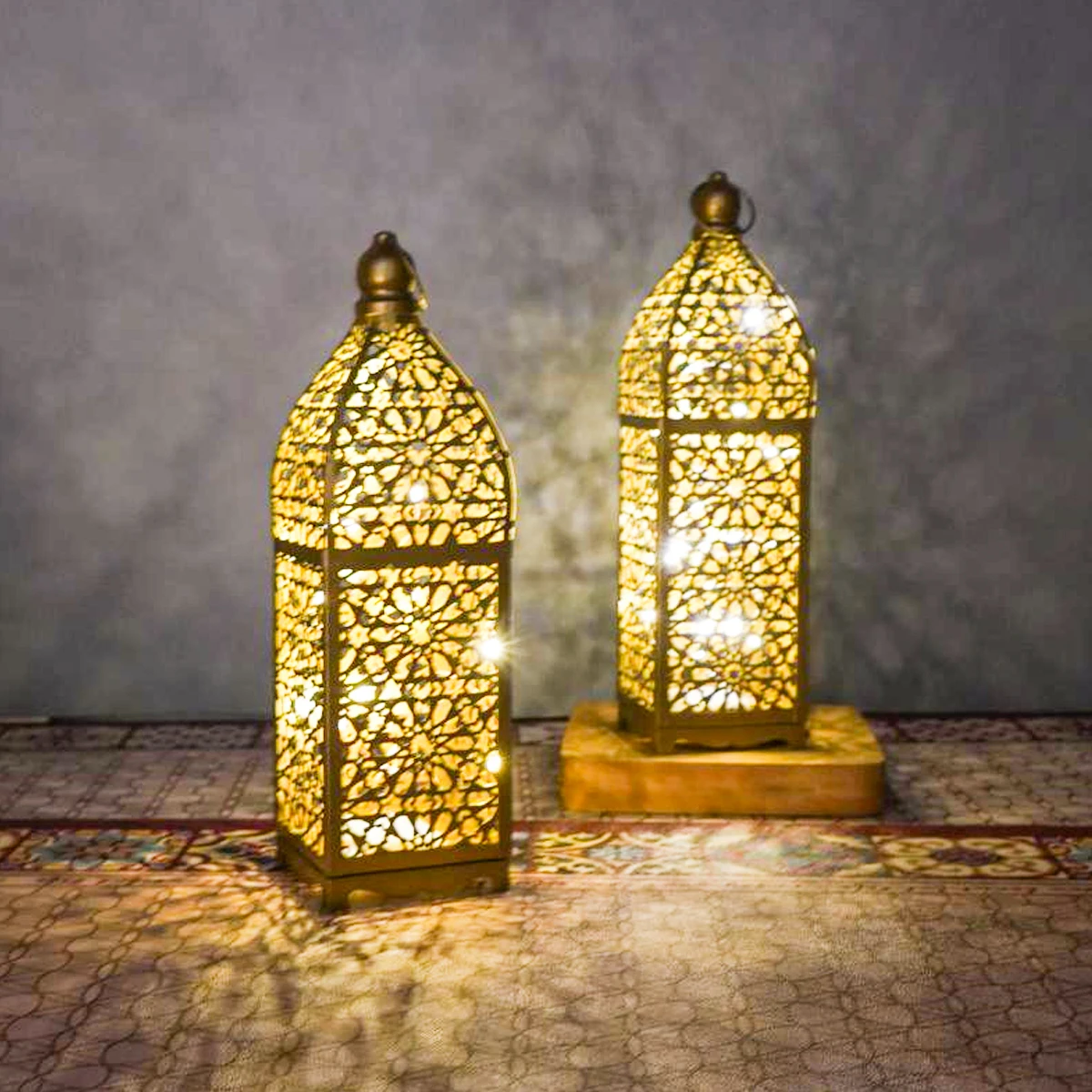 1PC Metal Vintage Decorative Light Morocco LED Hollow Wind Lamp Home Tabletop Atmosphere Lantern Crafts Decoration Festive Deco