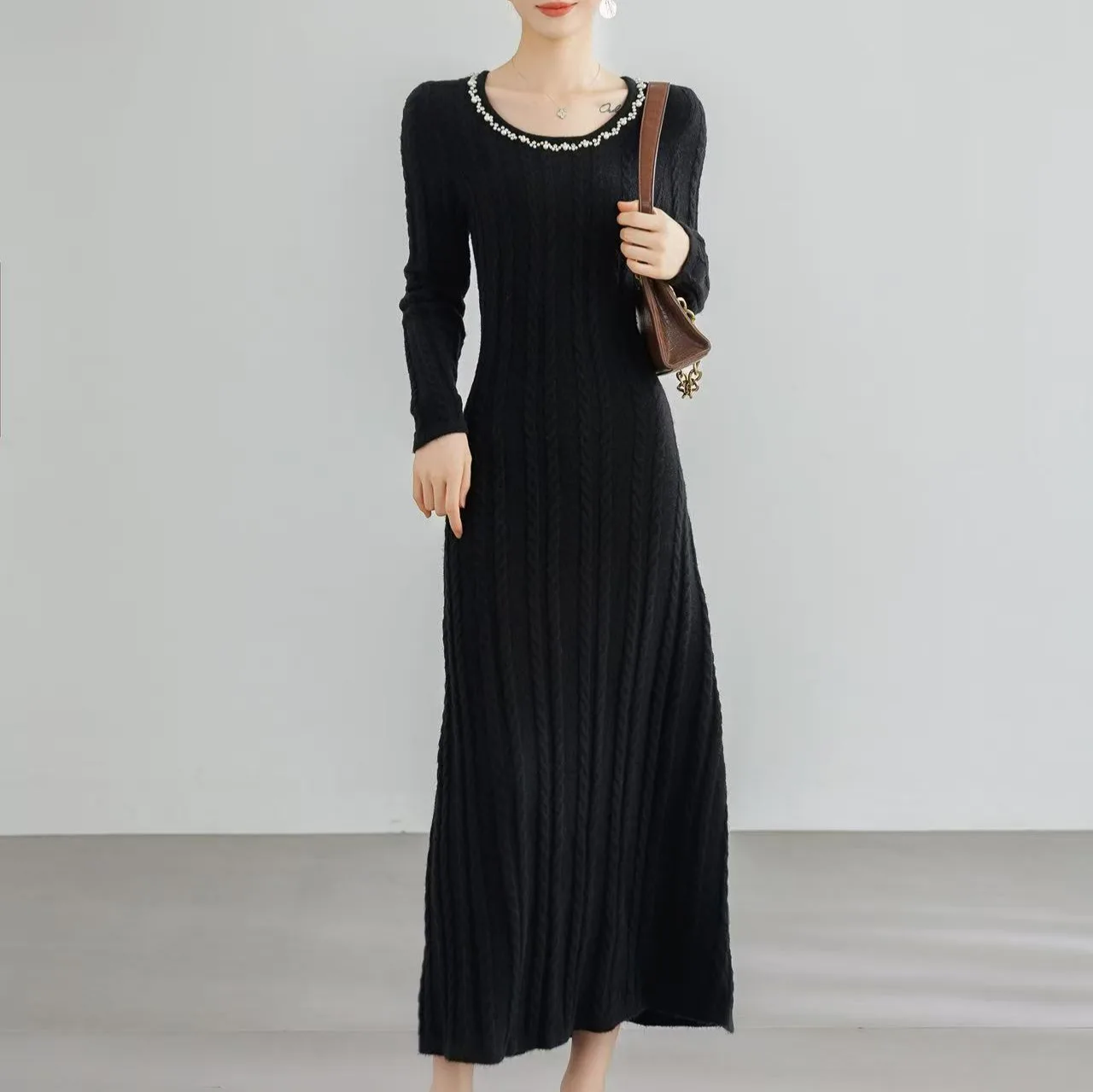 Vrouwen Gebreide Jurk Koreaanse Ronde Hals Nagel Kraal Gebakken Deeg Twists Trui Jurken Herfst Winter Nieuwe Stijl O-hals Taille Slim Fit