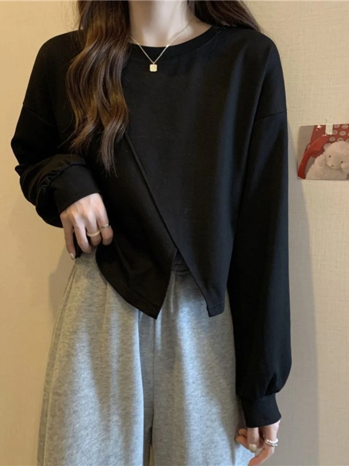 

Модный женский свитшот с длинным рукавом и круглым вырезом, асимметричным подолом, в корейском стиле, осенне-зимняя новинка