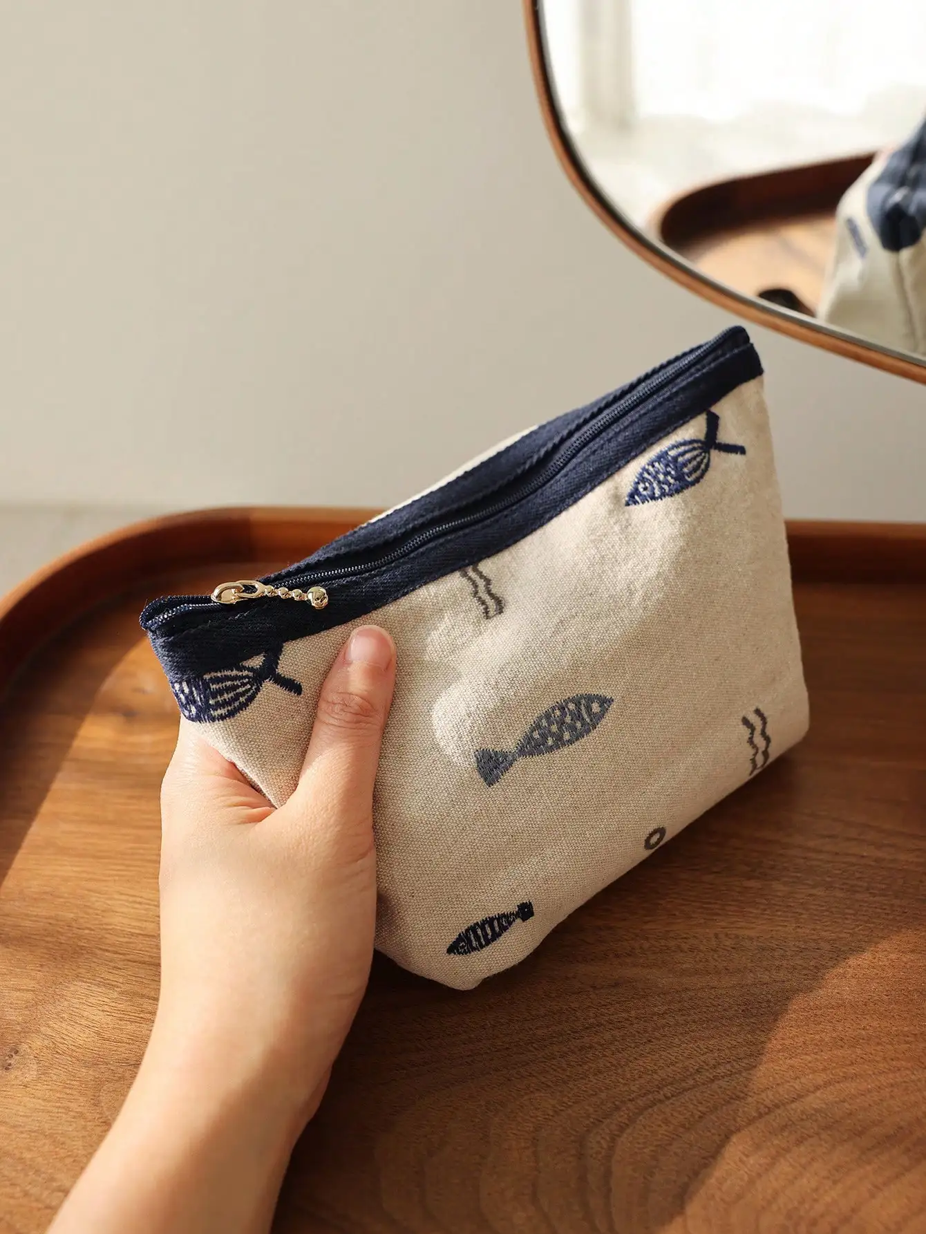 Embroidered Fish Cosmetic Bag - Minimalist Japanese Style, Portable Travel Organizer, Handmade Inner Pouch (Graduation Gift)