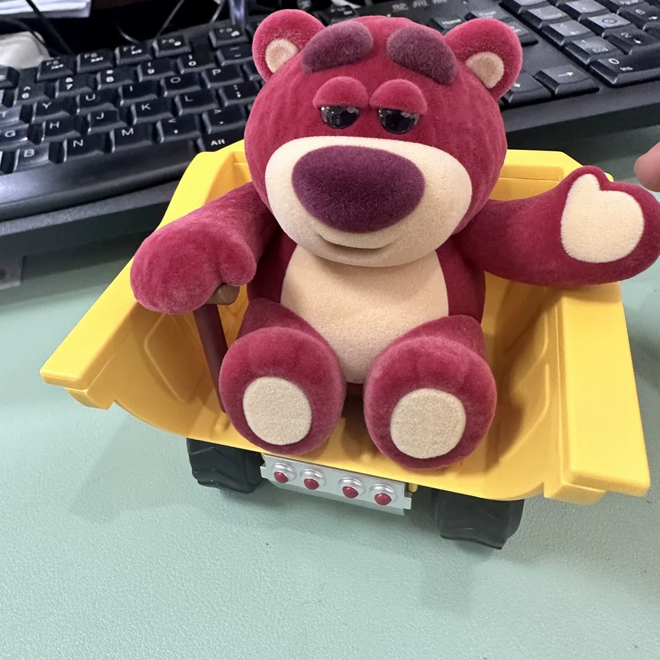 

52TOYS Hot sales Strawberry Bear Limited Edition dump truck toy model desktop decoration collection gift give to friends