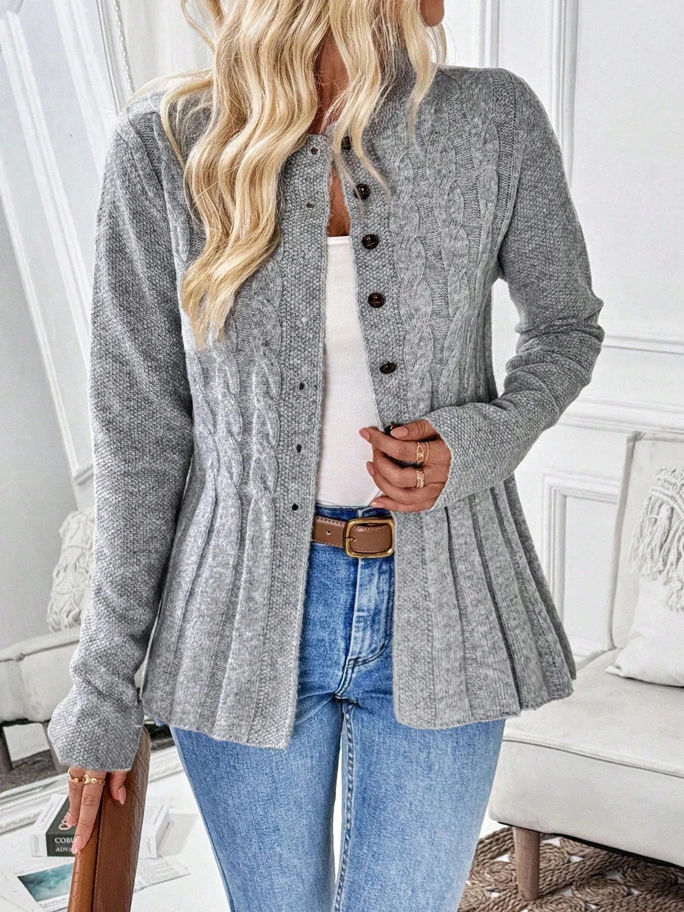 

Women's simple solid color long sleeved cardigan knitted sweater for autumn and winter