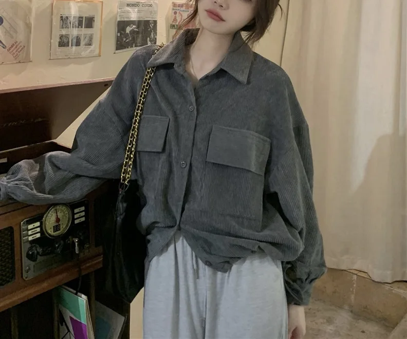 Real price Korean autumn and winter retro versatile single breasted lapel short corduroy shirt loose long sleeved jacket
