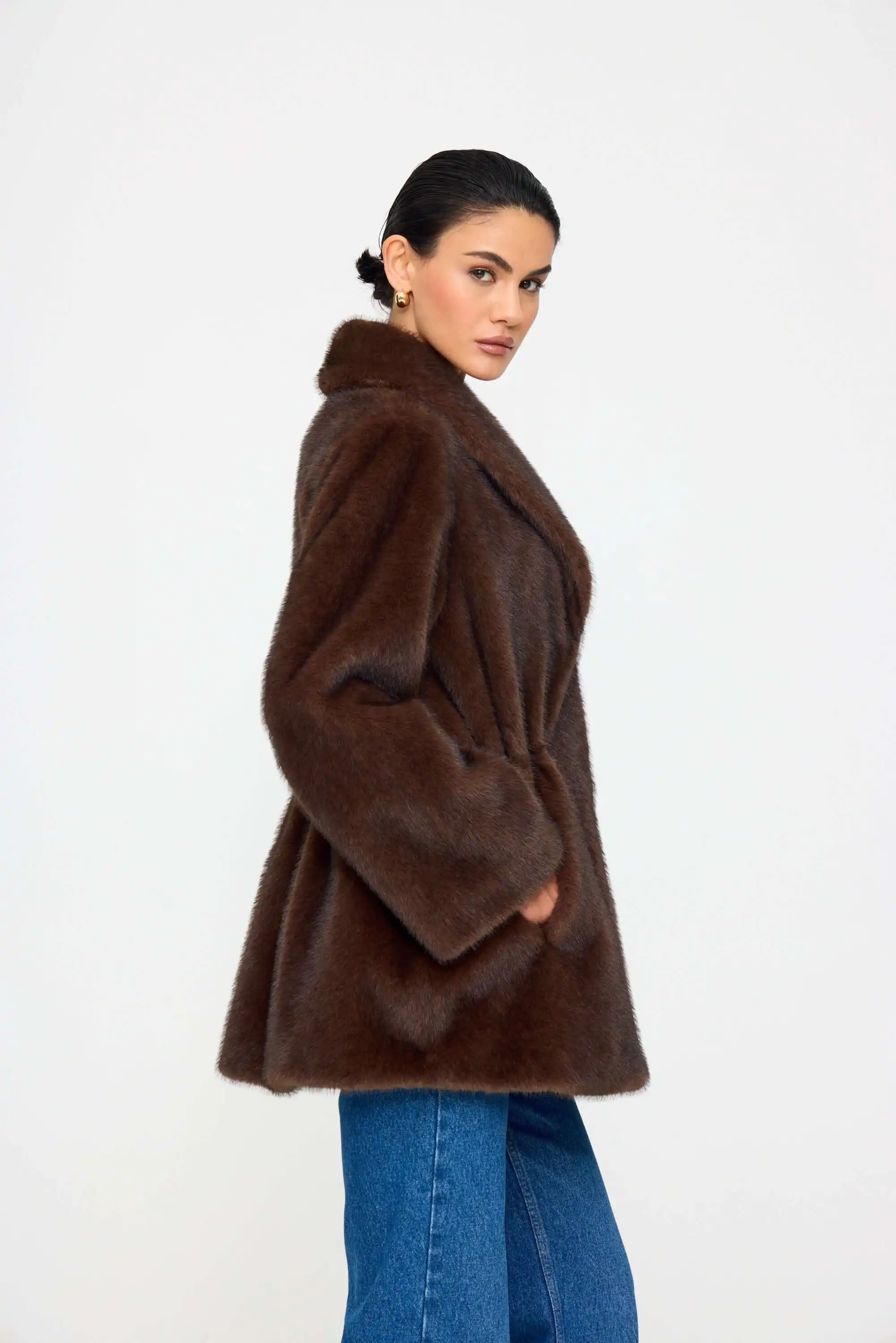 Laur 2026 Shawl Collar Faux Fur Coat Drawstring Waist Mid Length Warm Winter Ladies Plush Fluffy Outerwear