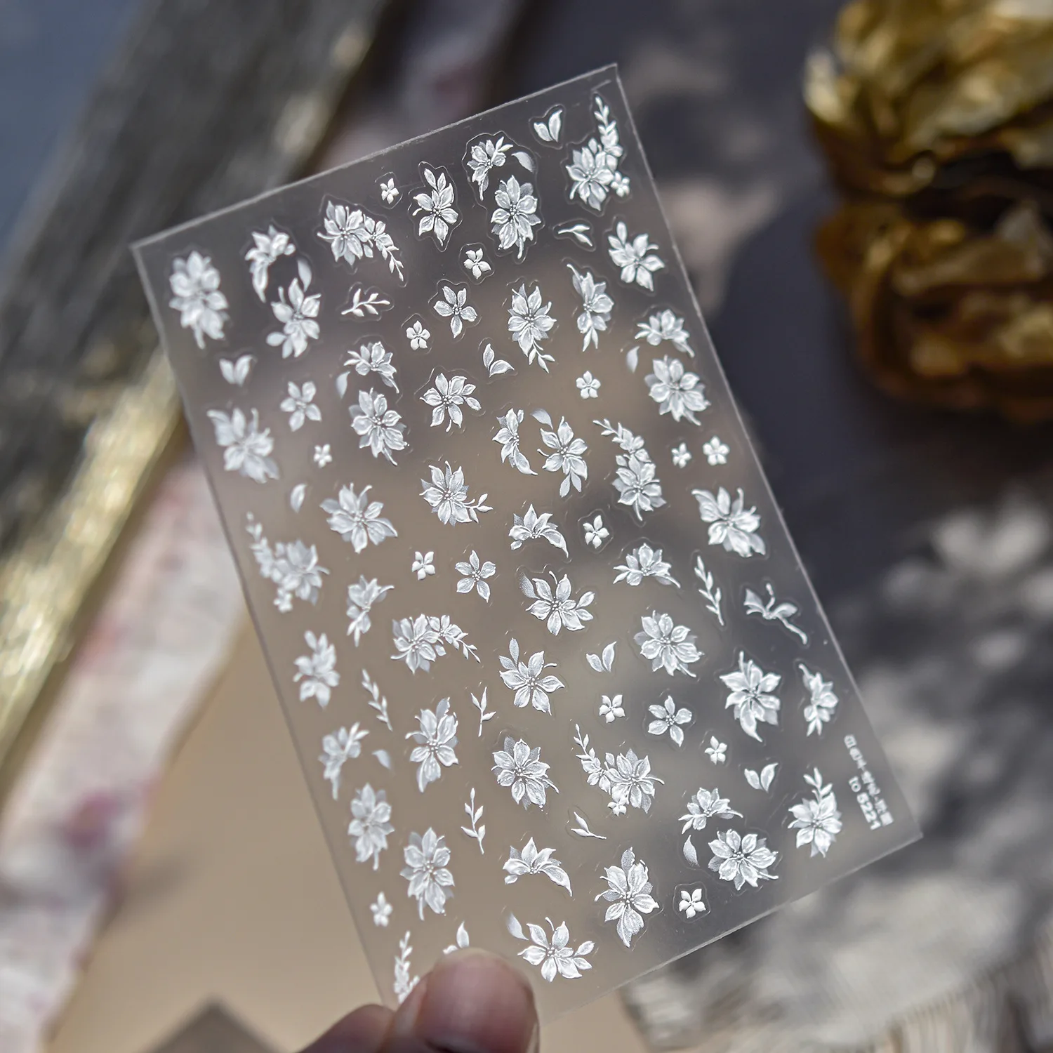 Adesivi per unghie con fiore di camelia in metallo Decorazione per unghie adesiva con design 3D di alta qualità T-5329