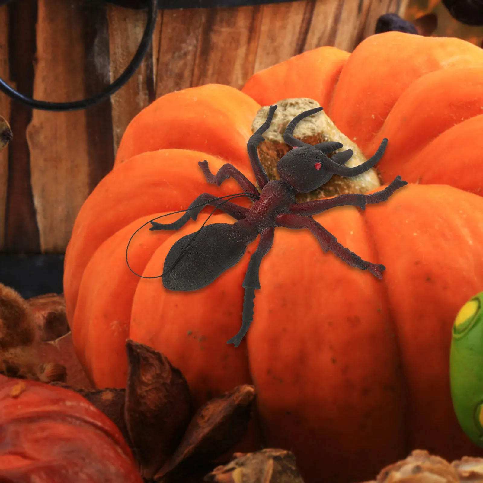 

Большая реалистичная статуя муравья из полиэтилена для Хэллоуина, имитация муравья для розыгрышей, украшение для сада и улицы