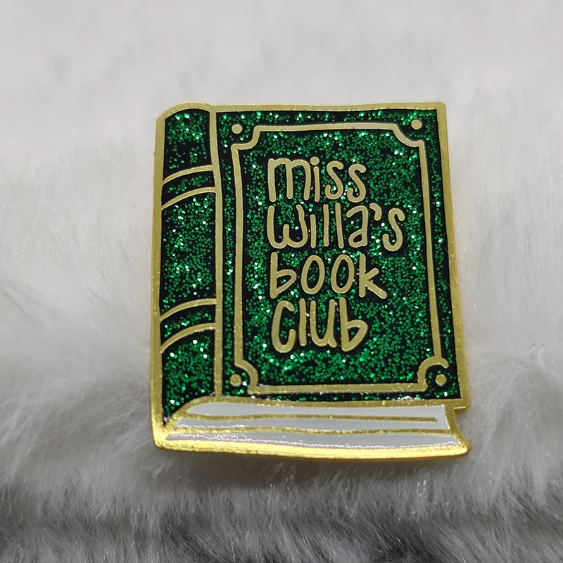 Alfiler esmaltado Miss Willas Book Club de sangre y ceniza, alfileres de solapa para mochilas, broches bonitos para mujer, regalos de joyería de moda de Metal