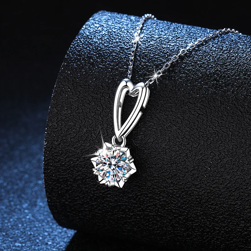 S925 Sterling Silver Love Snowflake Necklace for Women's Instagram Tassel Fashion Mosang Stone Collar Chain