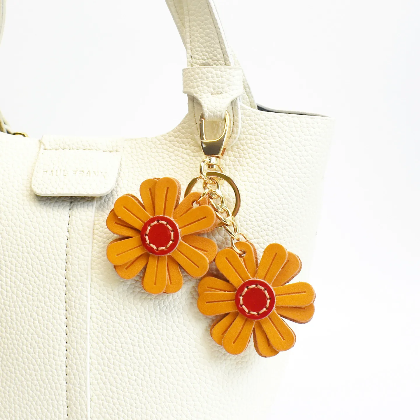 Flower Bloom Double-Sided Leather Flower Bag Pendant Genuine Leather Daisy Keychain Decoration