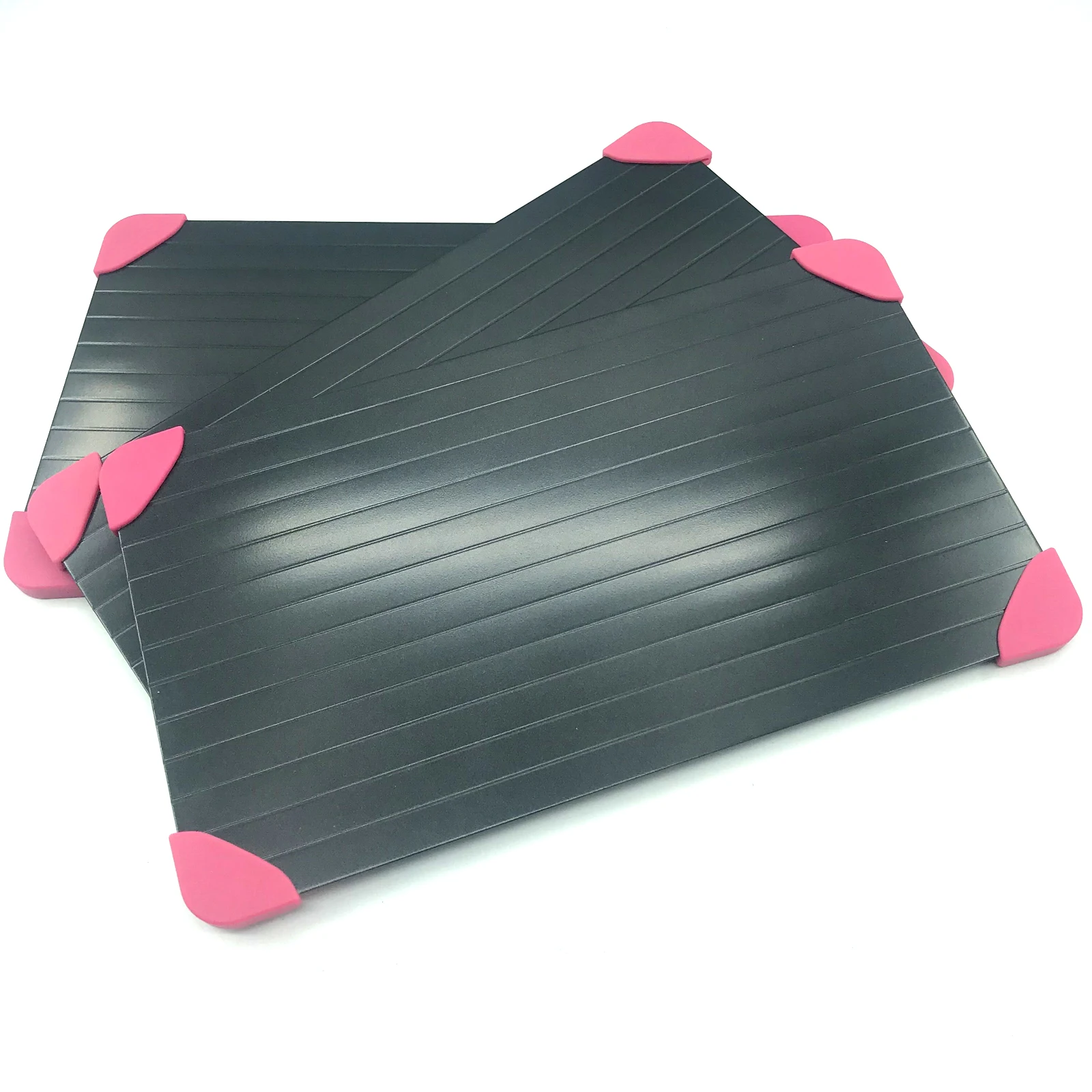 

Fast Defrosting Tray /thawing Tray with pink Silicone Foot Product Size :35.5*20.5*0.2CM