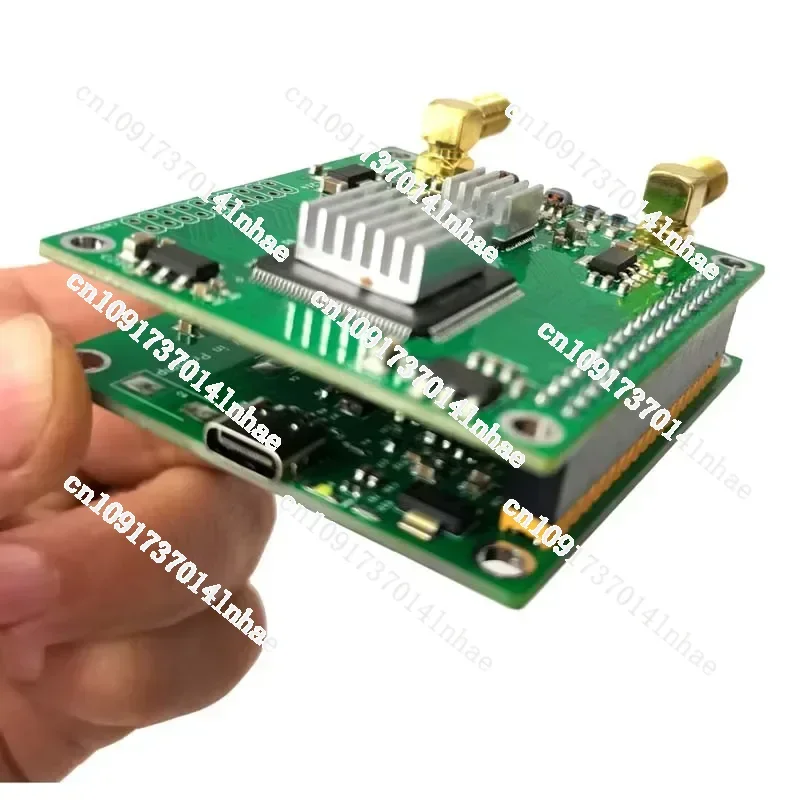 2024 SDR Radioberry V2.0 B4 for Raspberry Pi 4 Radio Card Analog Devices AD986610CL25 12-bit Broadband Modem and Adapter Board