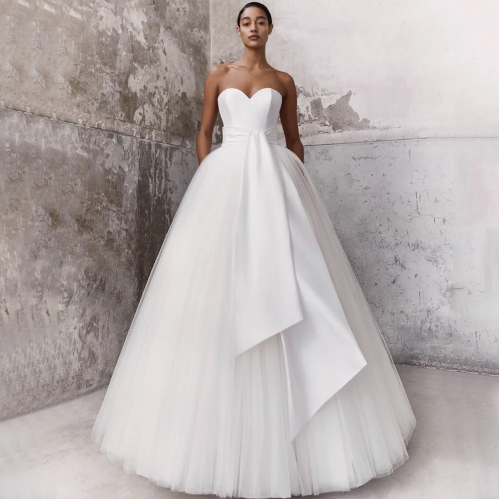 

Sweetheart Strapless Sleeveless Wedding Dress Classic Satin and Tulle with Belt Pleat A-Line Floor Length Bridal Backless Gowns