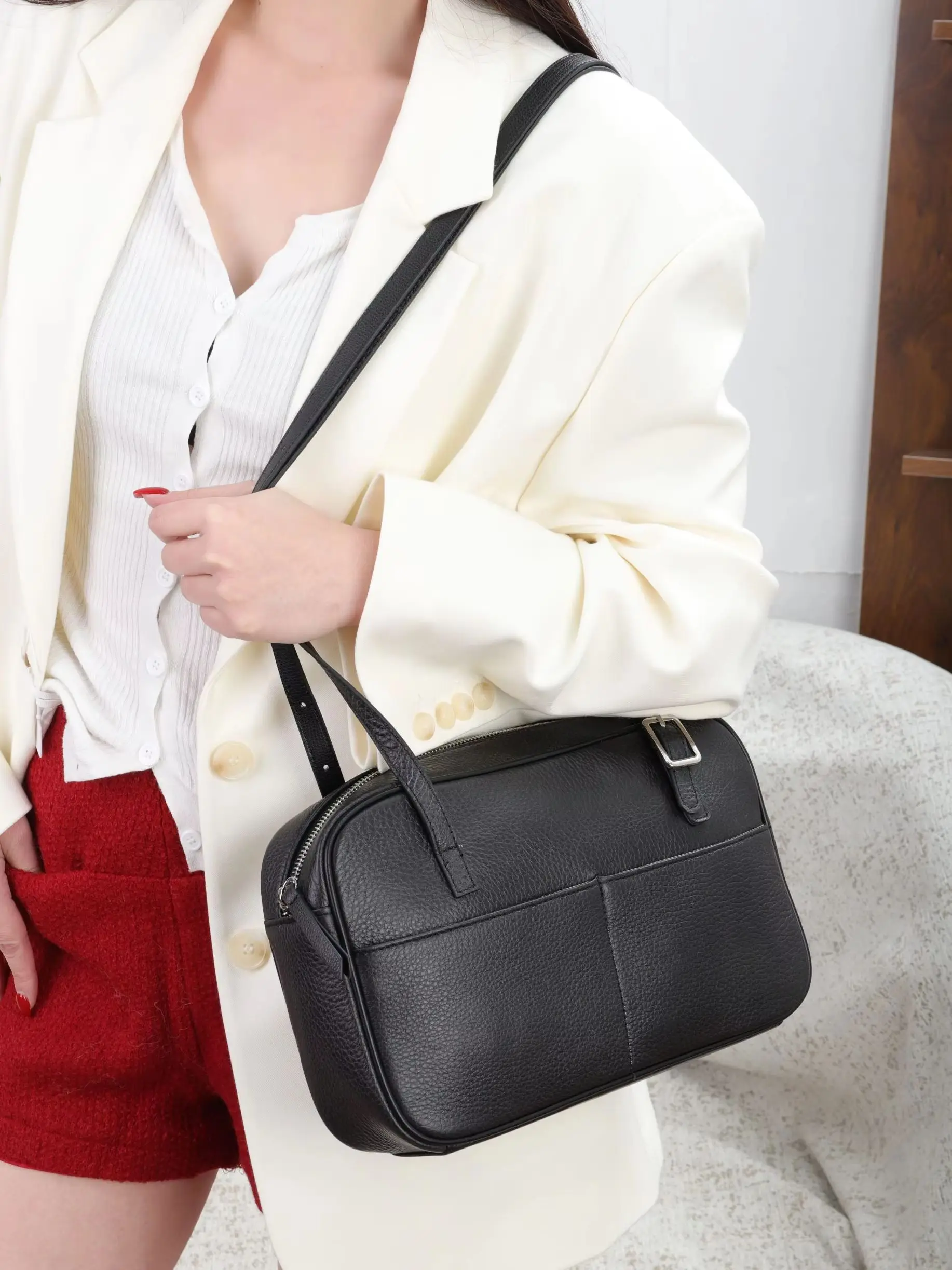 Genuine Grade Leather Women's Shoulder Bags Luxury Deisgner Brand Ladeis Underarm Bag for Woman Fashion Bowlding Bag 2026 Purse