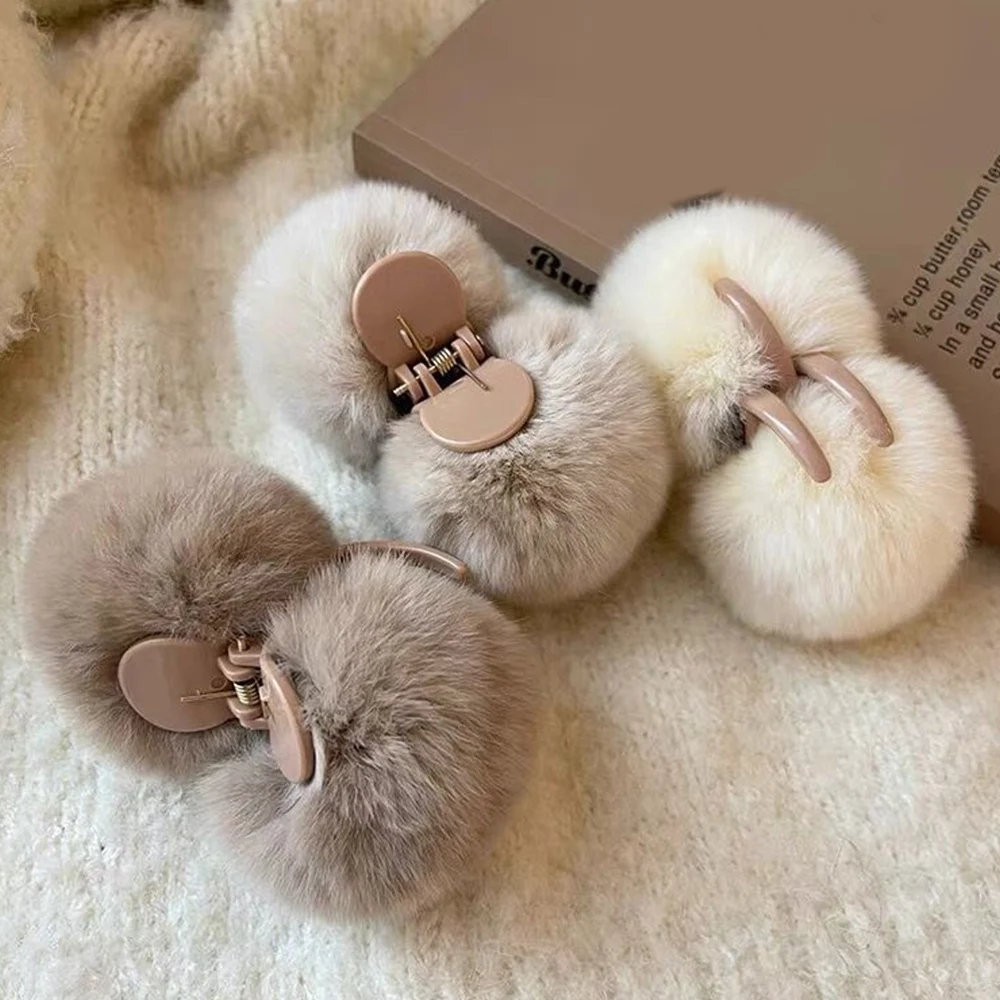 Cute Rabbit Plush Hair Claw Clips Pompon Balls Hair Grab Hairpin Female Headwear Ponytail Holder Hair Clip Hair Accessories