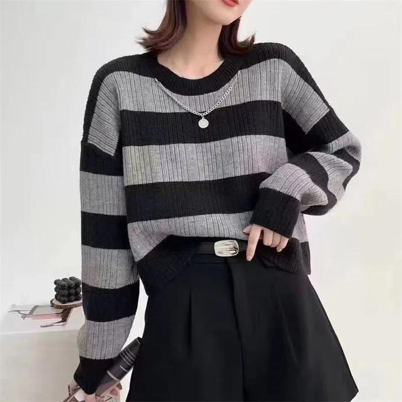 Casual solto camisola de malha feminina redonda ne pulôver emagrecimento cor blo listra design outono inverno novo sle da china