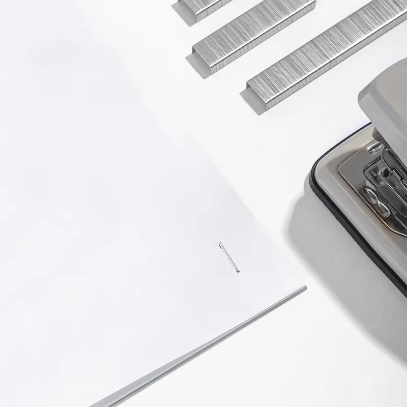 1Boxes DELI 0012L Office Industry Staples 24/6 Staple Can Be Used For 25 Pages 4800Pcs/Box