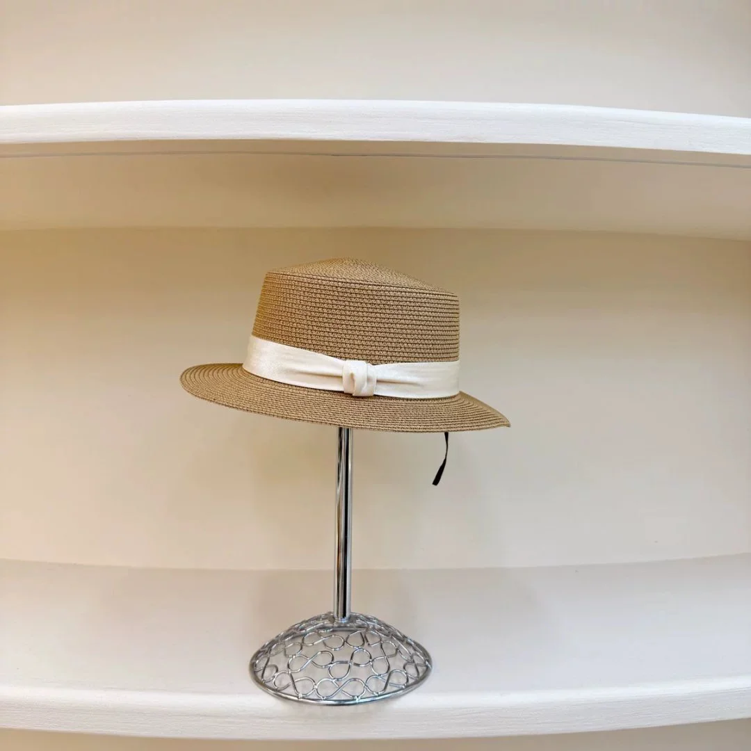 Fashion Ladies Elegant Straw Flat Hat Colored Ribbon Vacation Travel High Quality Ladies Summer Topper Banquet Hat 5CM Wide Brim